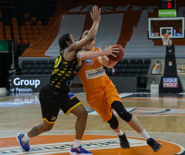 在竞技层面 在竞技层面